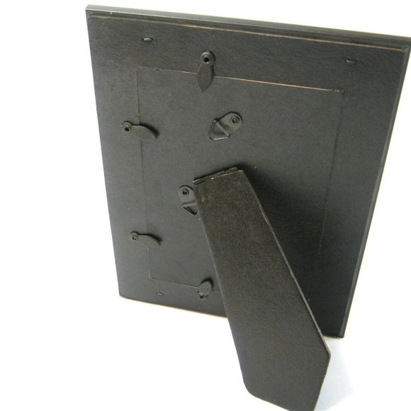 𝅺Cherry Wood Gold Embossed Photo Frame picture holder for 5x7 photo- New - Picture 4 of 5